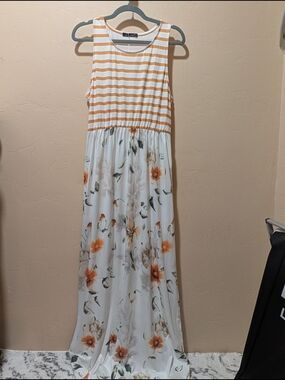 NWT Woman's Simplee Maxi Pocket Dress Mustard Yellow & White Striped Floral L